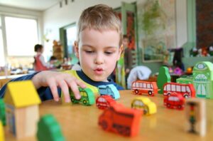 تاثیر بازی درمانی در اوتیسم