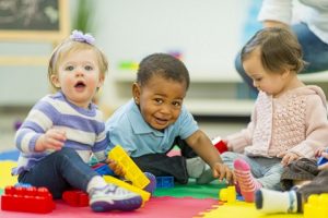 سیر تکامل گفتاری کودکان از دو سالگی تا سه سالگی